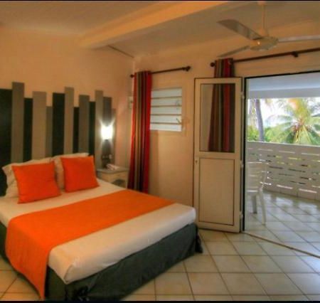 Hotel Caravelle La Trinite Luaran gambar